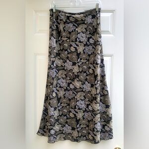 Old Navy Maxi Skirt Size 6 Y2K Floral Cottagecore Boho Black White